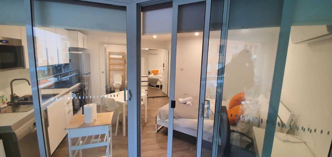 Dana-Cozy Studio With Shared Entry In The City Canberra Esterno foto